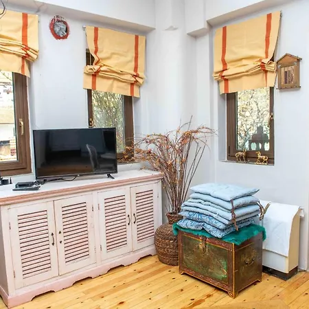 Amadryas Villa Florina